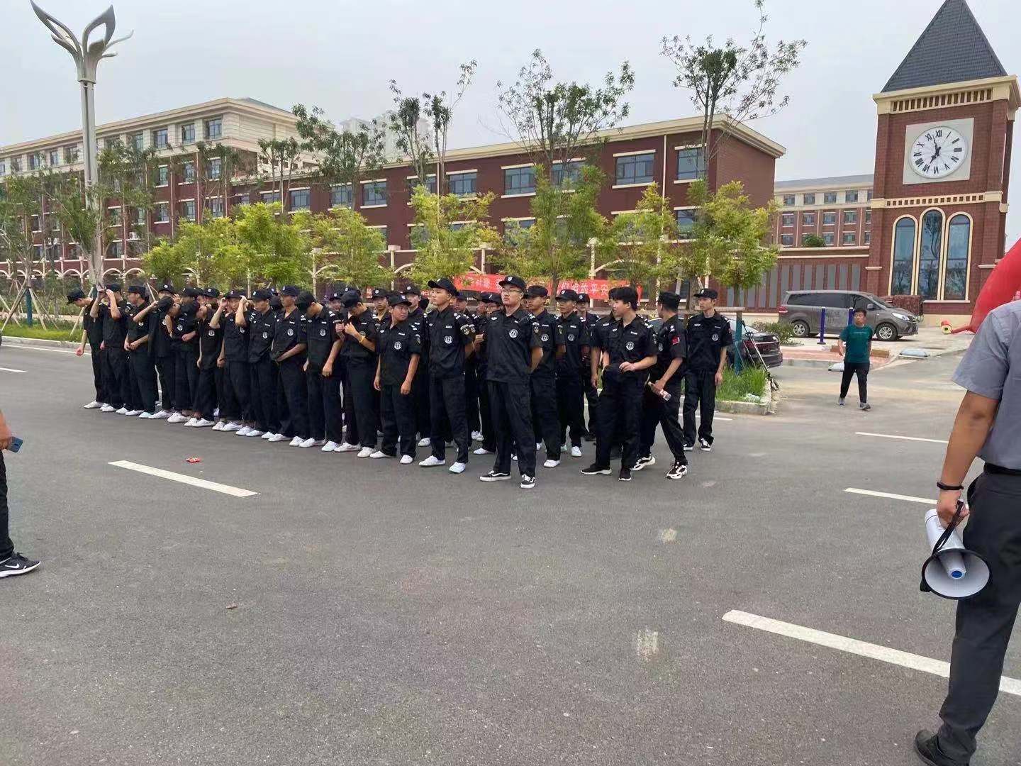 适合大厦写字楼的保安一般具有怎样的身体素质？大名保安公司